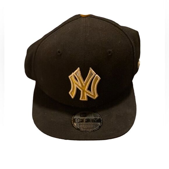 New York Yankees Basic 59FIFTY Fitted hat - Picture 1 of 9